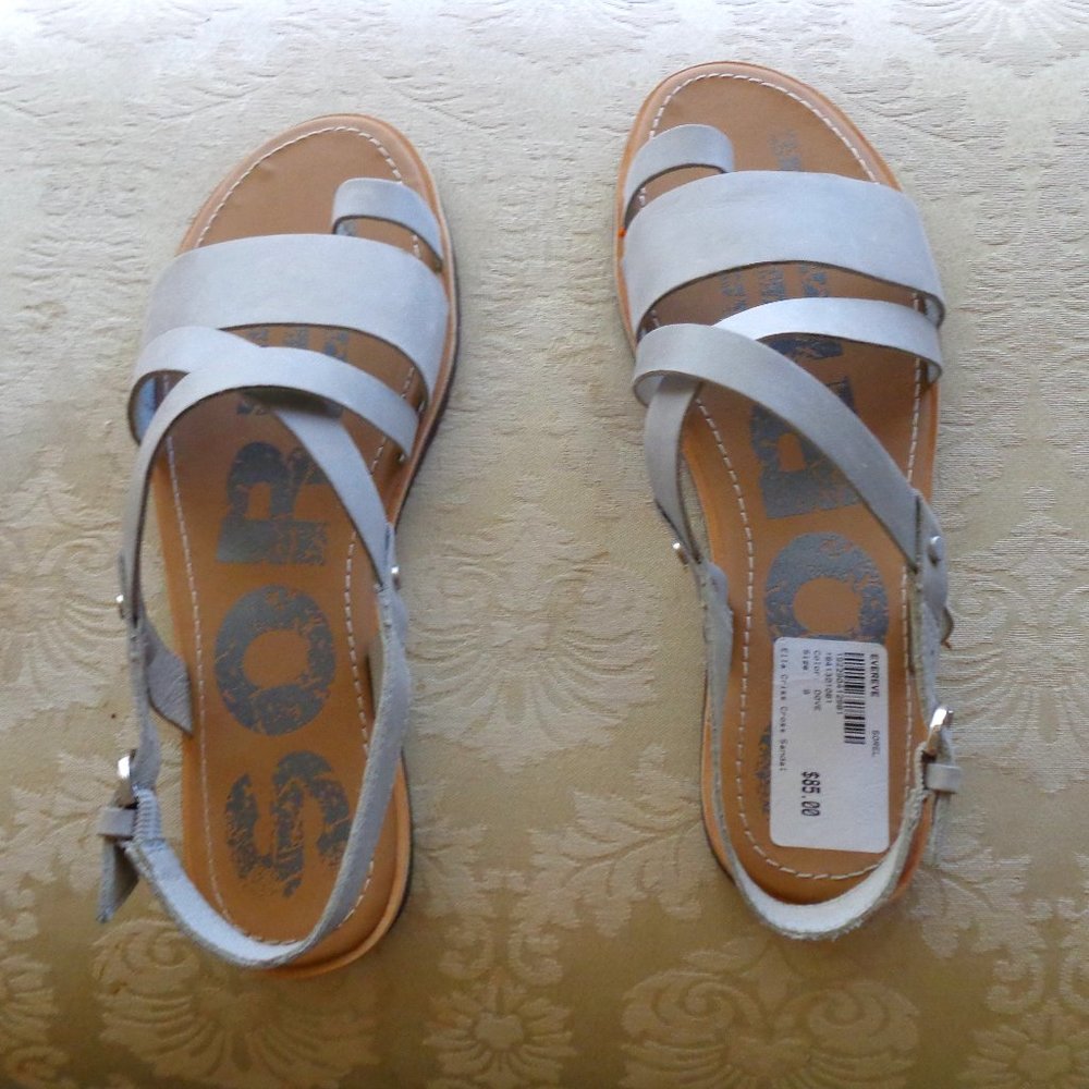 SOREL Mediun Grey Gray Leather Strap Sandals - NWT - Size 9